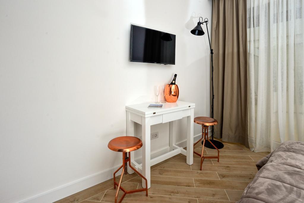 Click&Sleep Fuorigrotta Apartment Naples Luaran gambar