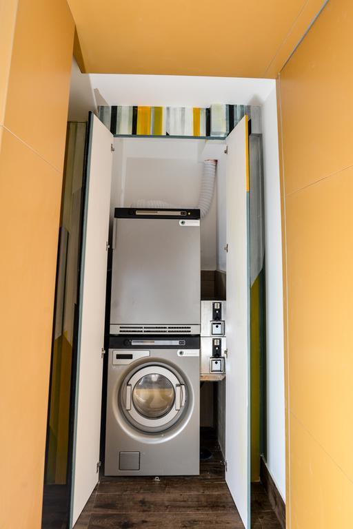 Click&Sleep Fuorigrotta Apartment Naples Luaran gambar